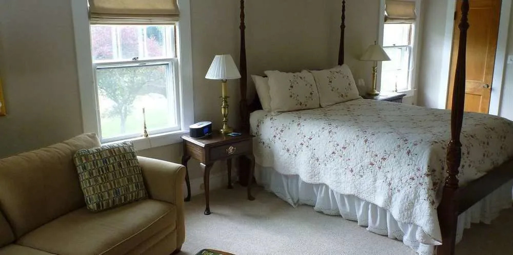 The Trumbull House Bed and Breakfast