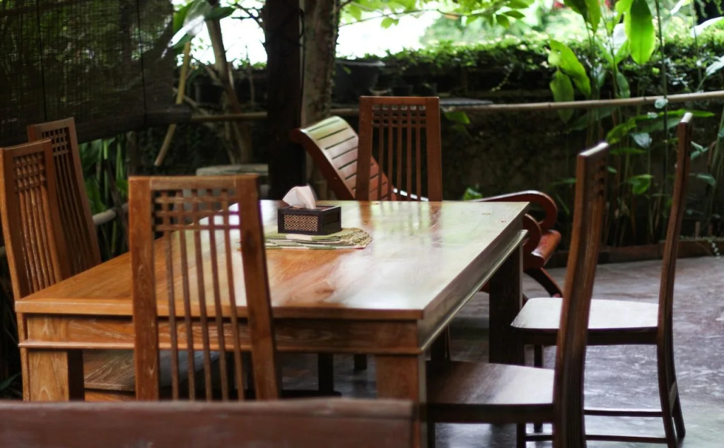 Baan La Poon Hotel
