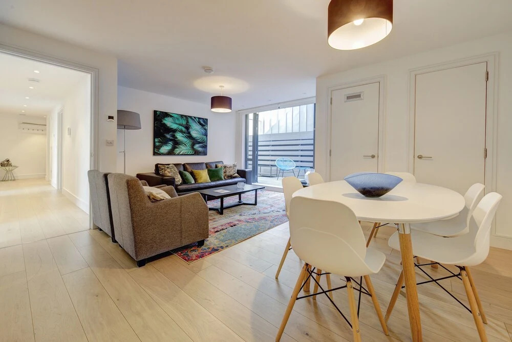 Luxury Frampton Apartment