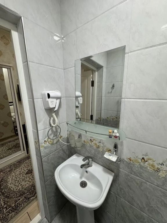 Hotel Saroy palace in Qarshi city
