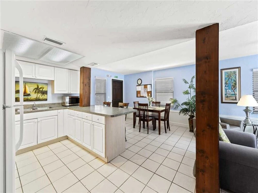 Captain Moore House 1 Two Bedroom Home