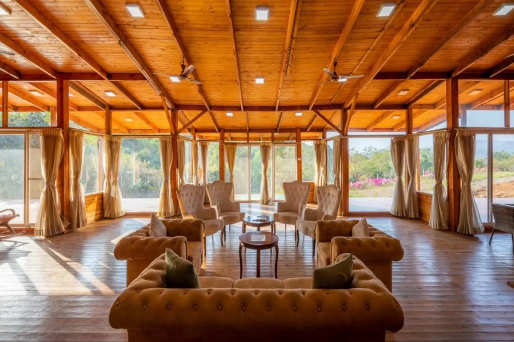 SaffronStays Cabana