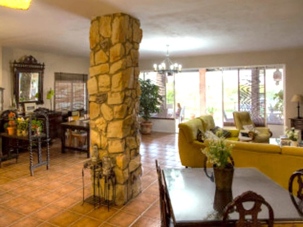 Villa With 8 Bedrooms in Mirandilla, With Wonderful Mountain View, Pri