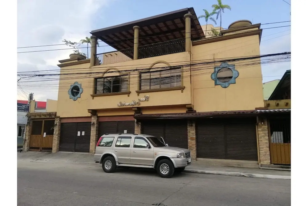 RedDoorz at Casa Marabella Villamonte Bacolod City