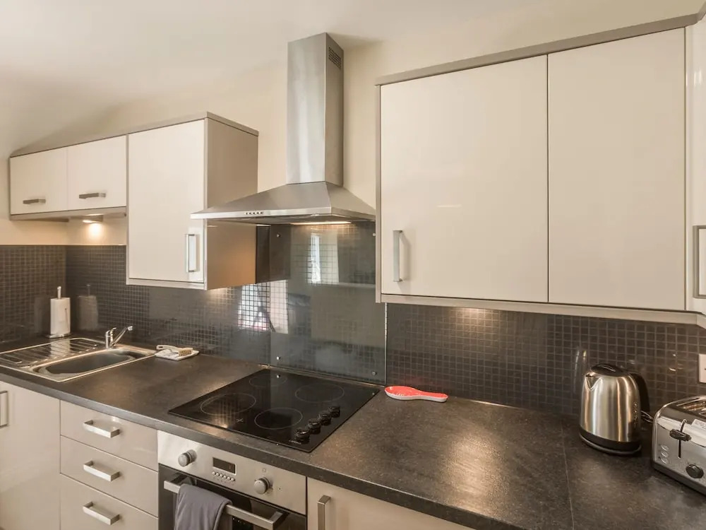 Apartment 4, 7 St Anns Apartments