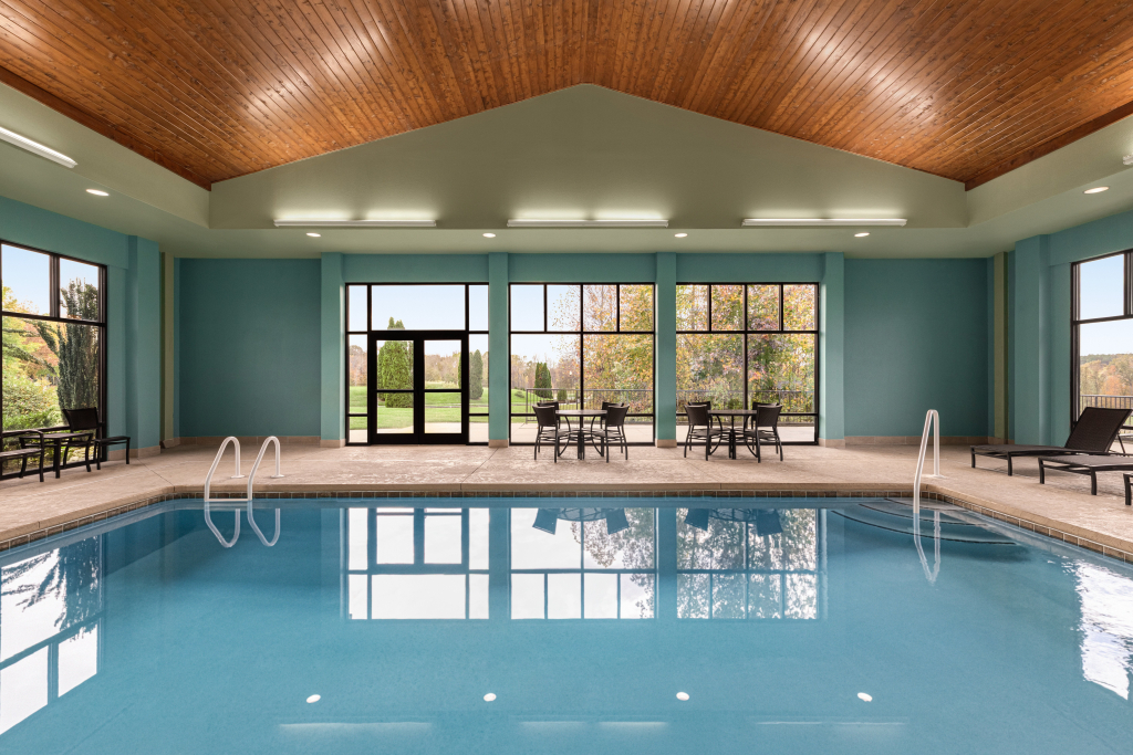 Holiday Inn Express & Suites Lexington North West-The Vineyard by IHG