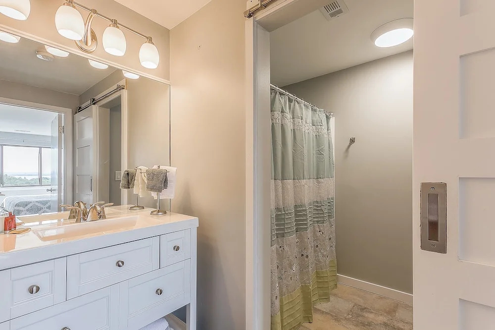 Lake View Golf Course Condo 5056