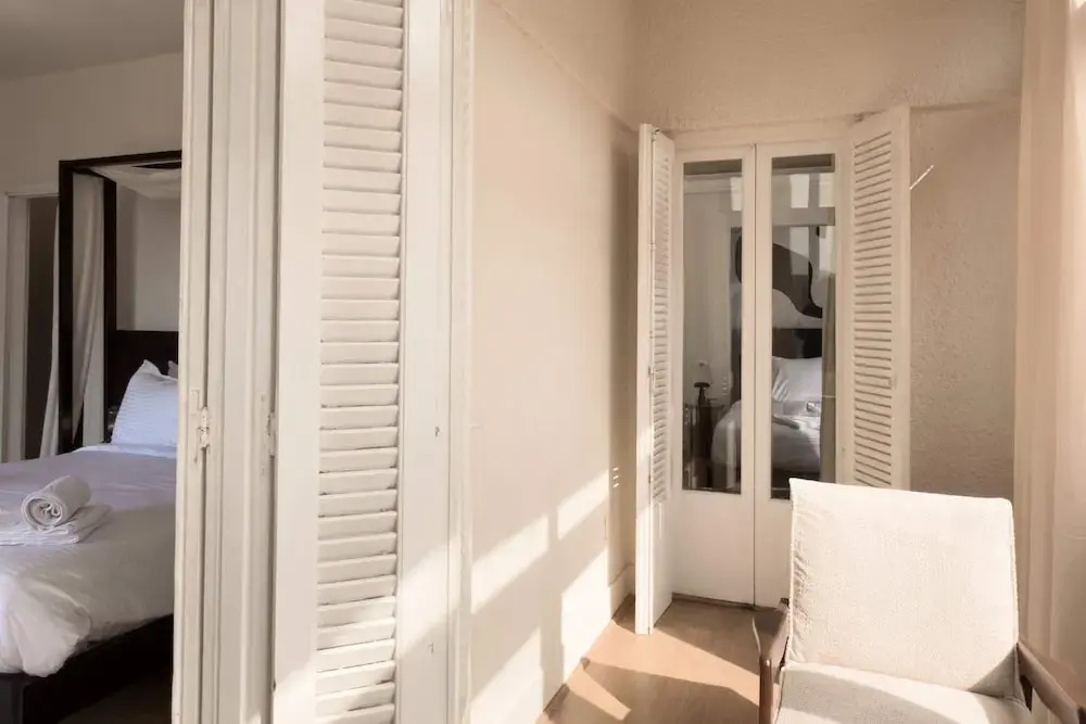 Xuru Stays I The 2bdr Crimson Crib @ The Heart Of Heliopolis