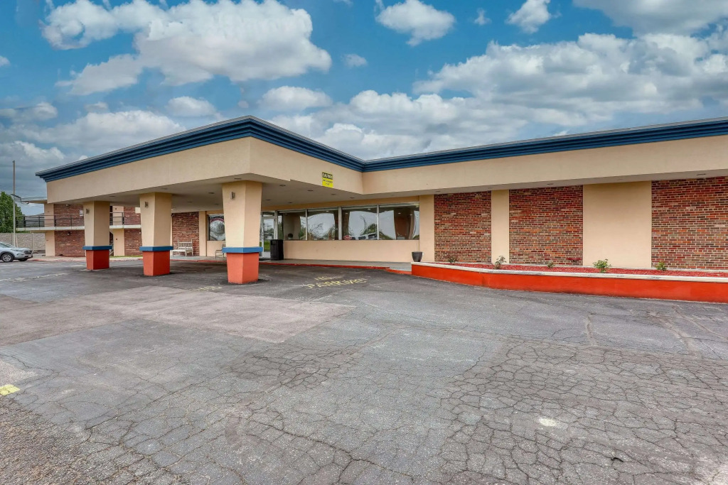 Suburban Studios Neenah-Appleton