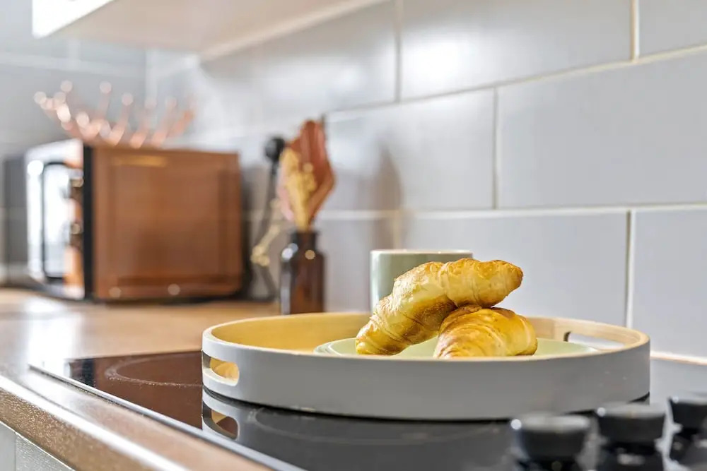 Two Bedroom Apartment by Klass Living Serviced Accommodation Motherwell - Anderson Apartment With WiFi &Parking