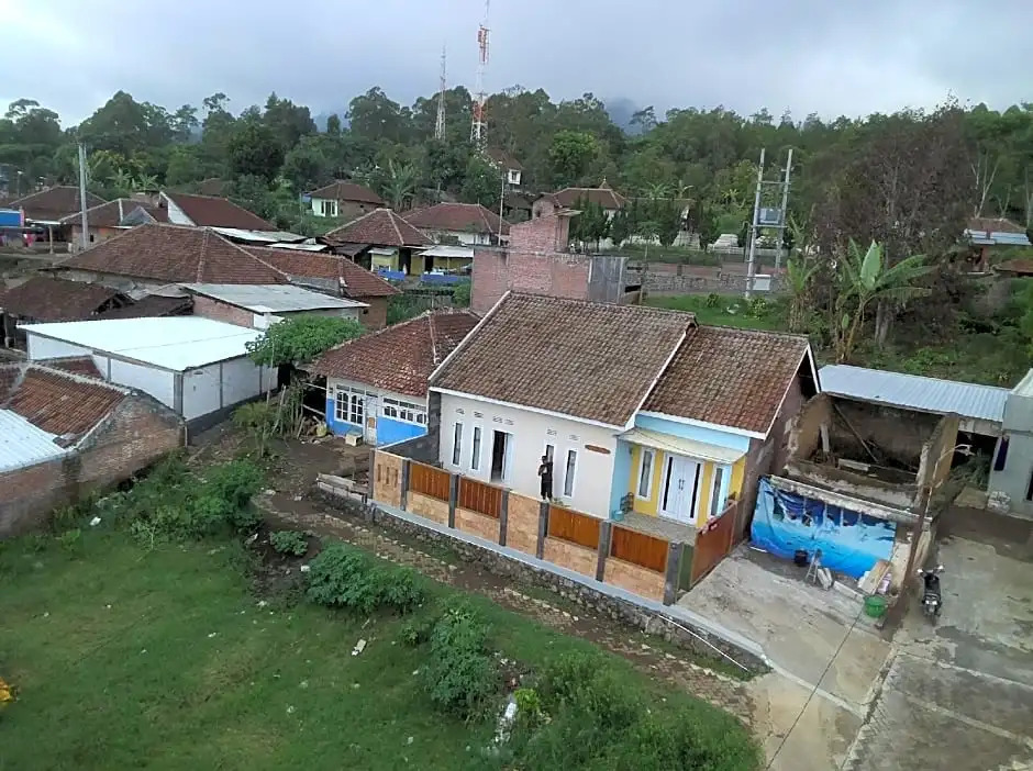 Puncak Pinus and Pool