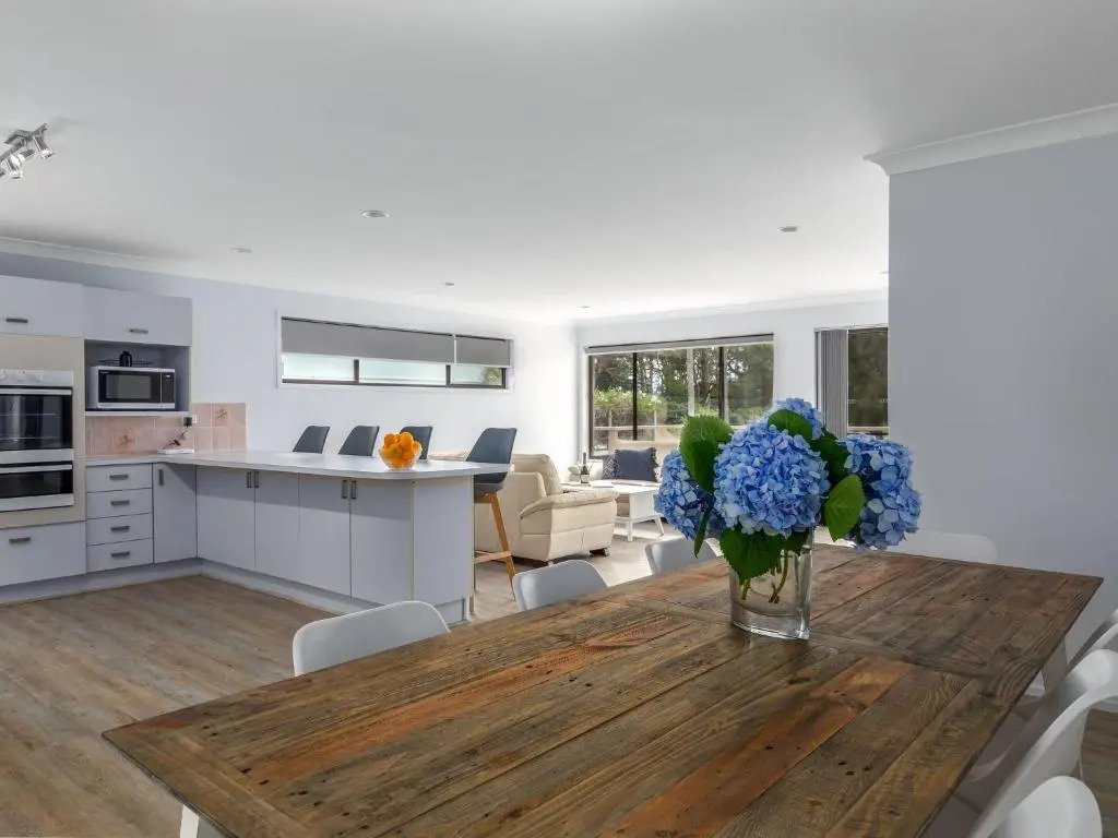 Moona Beach House Jervis Bay Rentals
