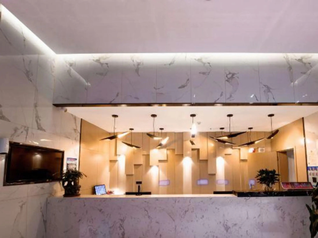 Yitel Trend (Karamay  Government Hotel)