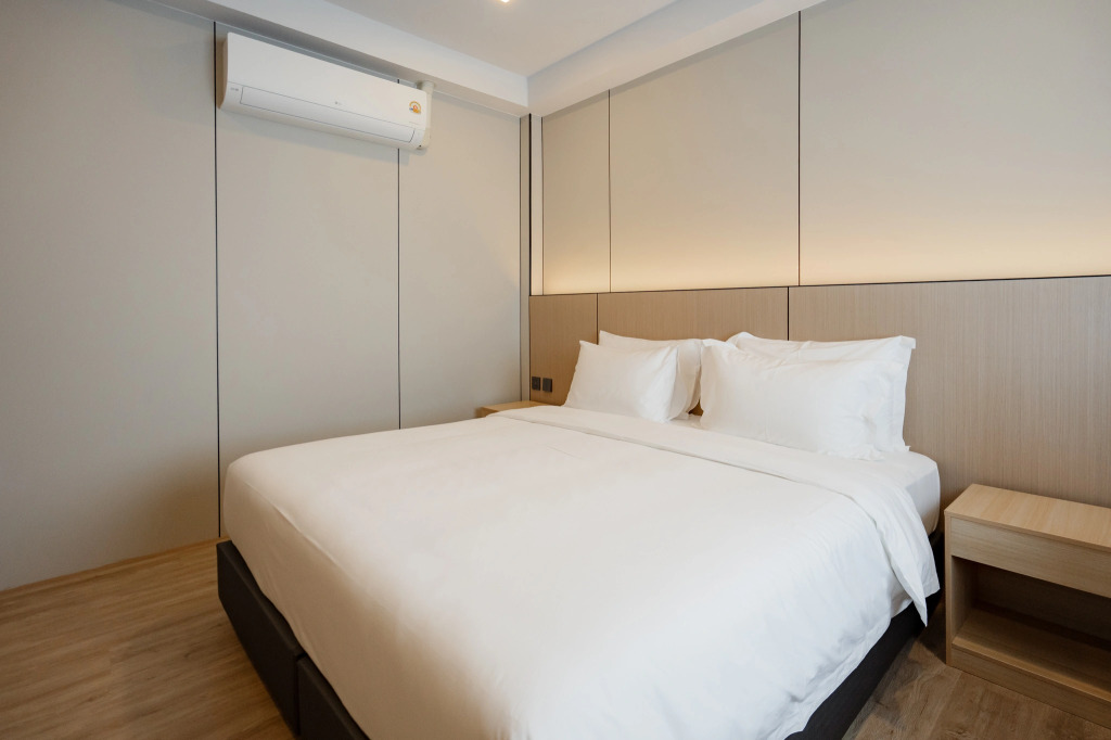 Отель HippoTel Khaorang Phuket Town