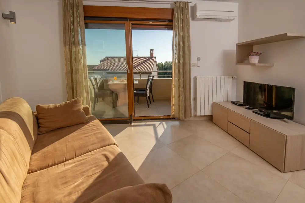 Apartments Oliva