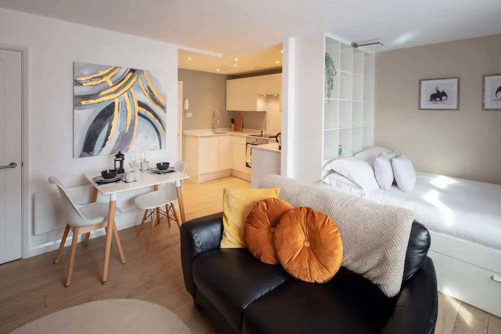 Alison Court - Urban Apartments