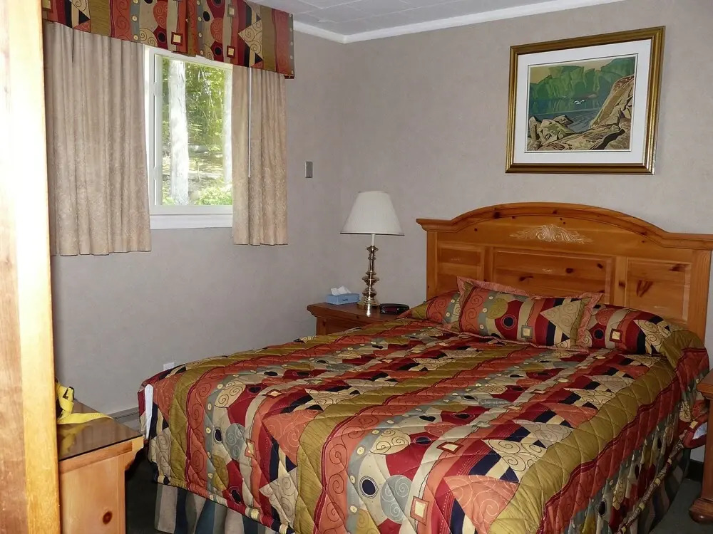 Crestwood Inn