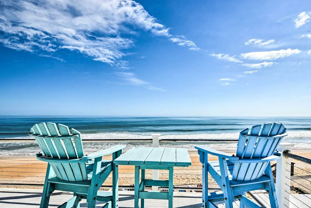 Flagler Beach Oceanfront Haven w/ Hot Tub