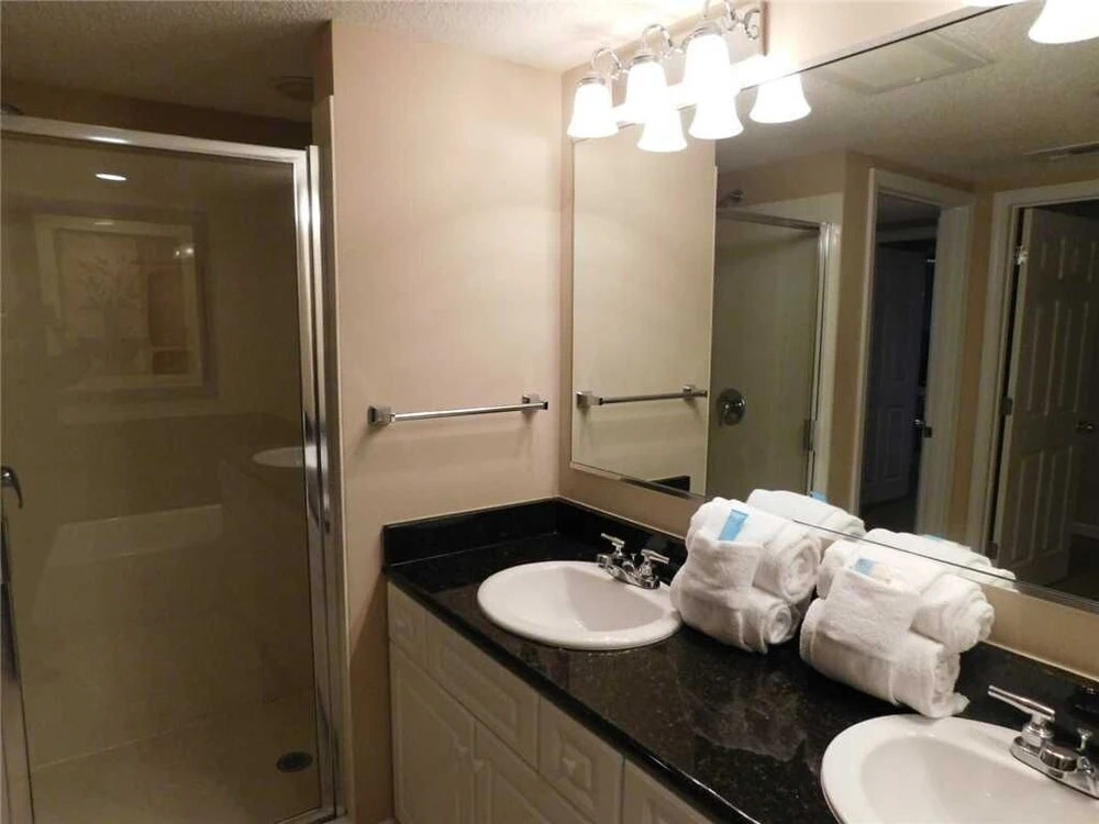 Yacht Club #3-401 - 3 Br Condo