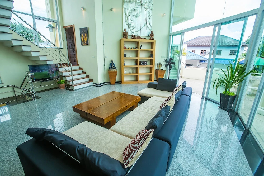 Penthouse Pool Villa Pattaya