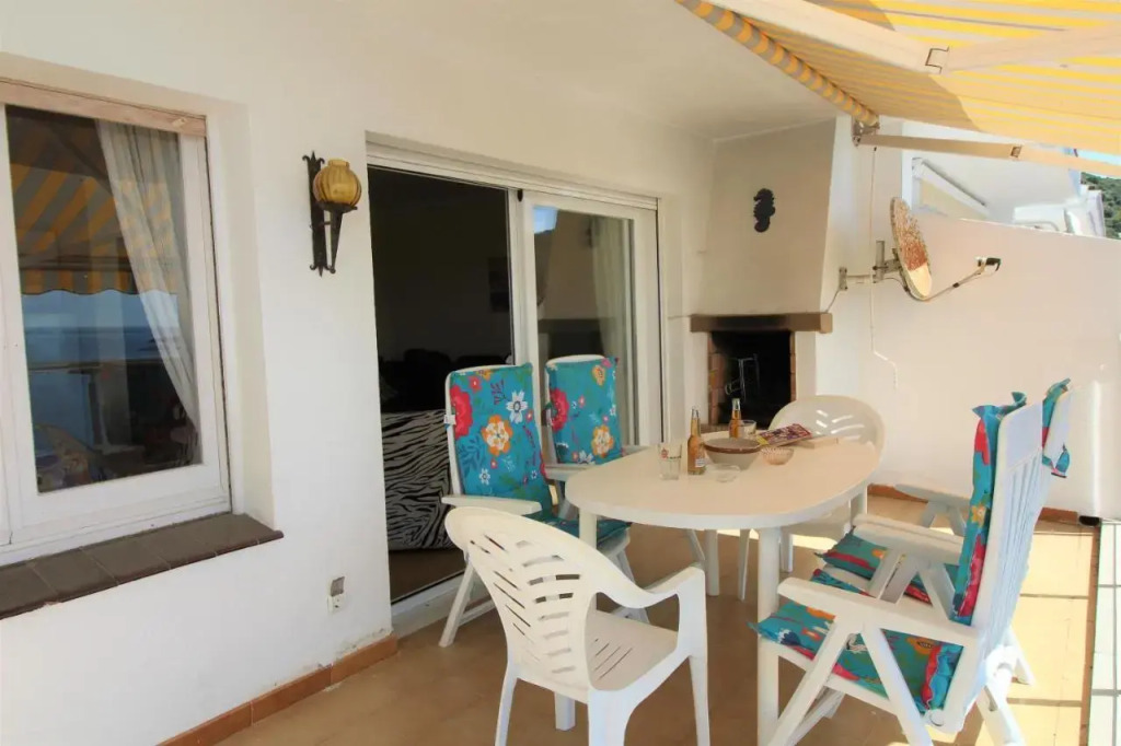 3335 Mirador II