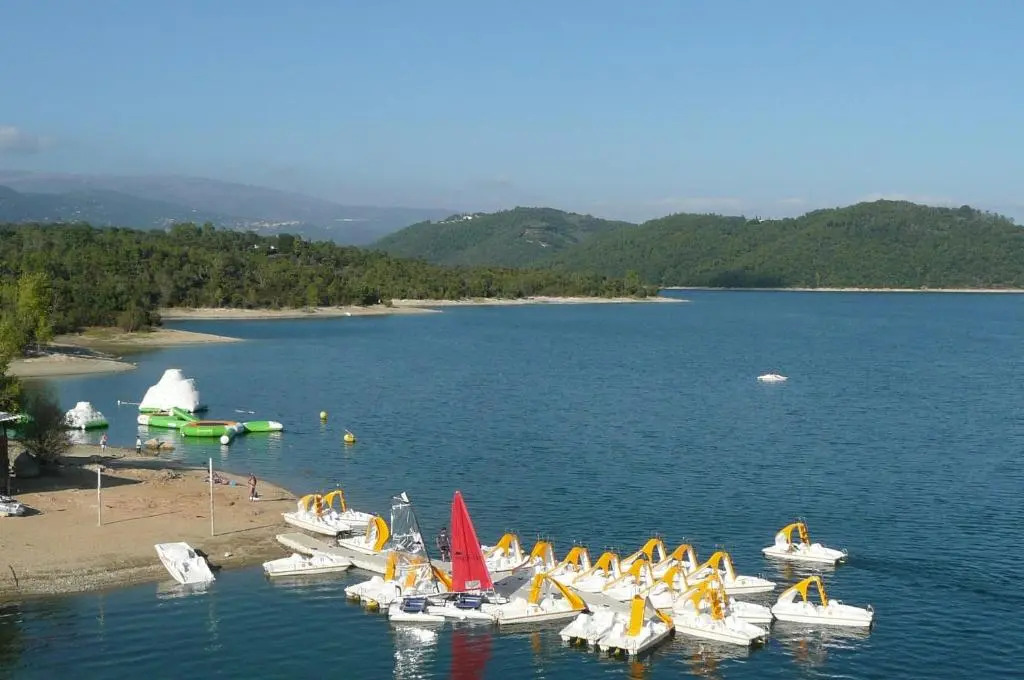 2 Gites ,15mn de Cannes, Fréjus, St Raphael, Villa la Soleiade ,clim, piscine, parking, wifi, au Lac de Saint-Cassien VAR