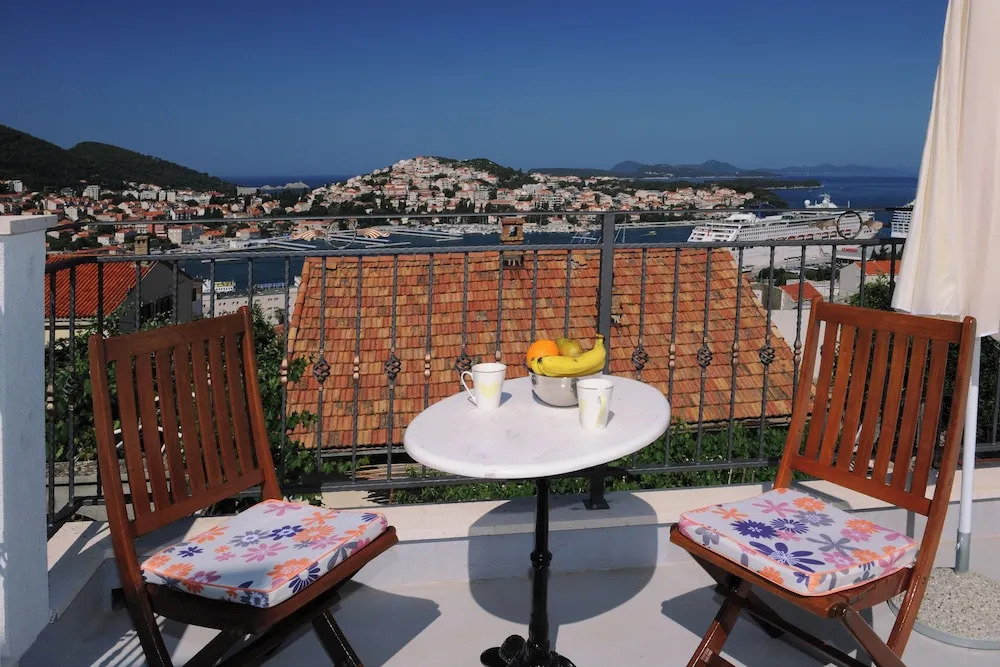 Nika Family Apartments