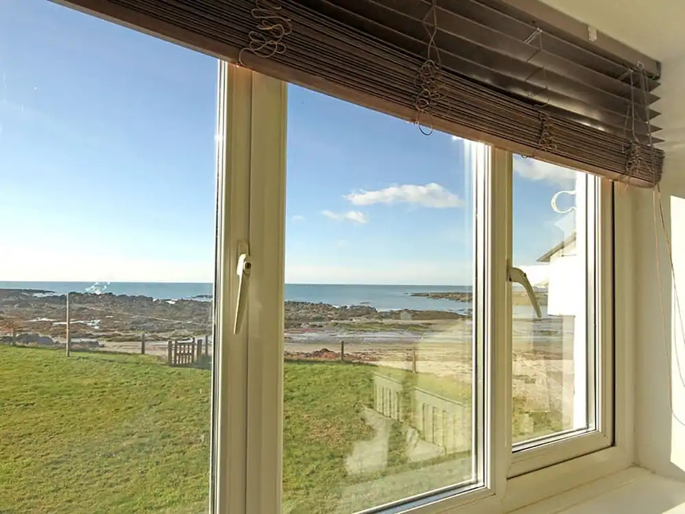 Beach House - Dryll-y-gro