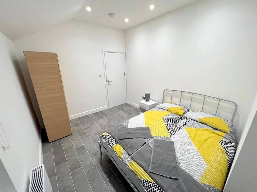 Spacious 3-bed Apartment in London