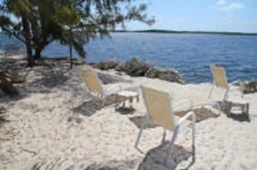 Tarpon Flats Inn & Marina - Key Largo