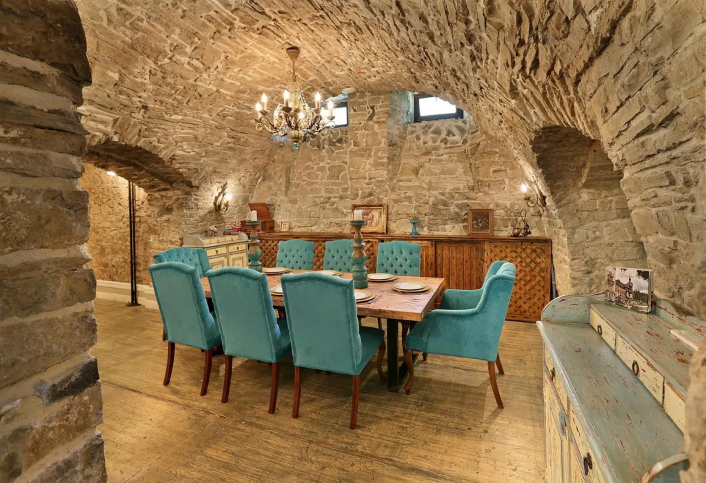 Hotel Regal 1880 - Boutique Hotel in Parcul Central Sinaia