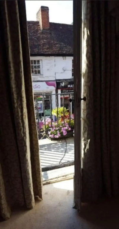 The Kings Arms and Royal Hotel, Godalming, Surrey - The Coaching Inn Group