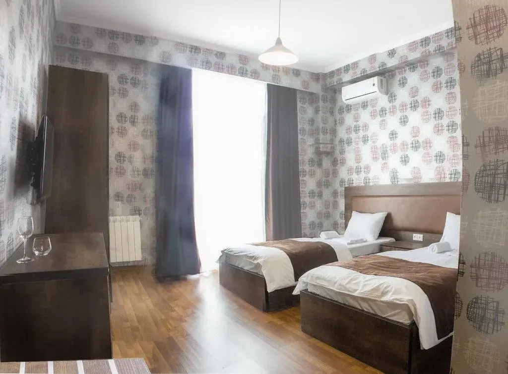 Green Hotel