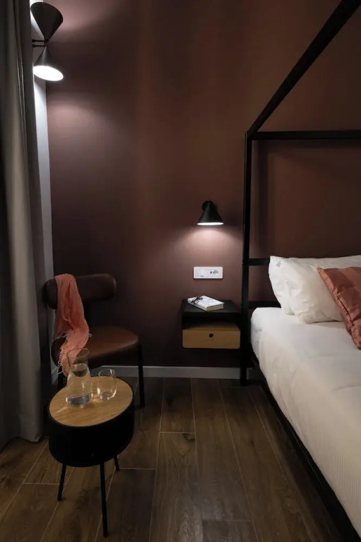 Style & Stone Guest House