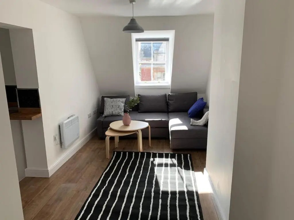 Granby Apartments F-3