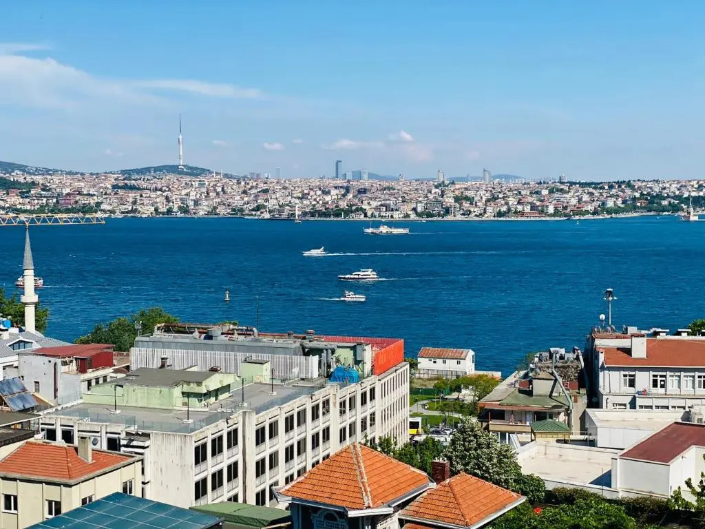 Bosphorus dominant renovated 120M apt with breathtaking view
