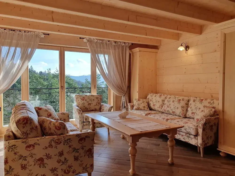 KRUPÓWKA MOUNTAIN RESORT - Widokowy hotel z basenami i wellness