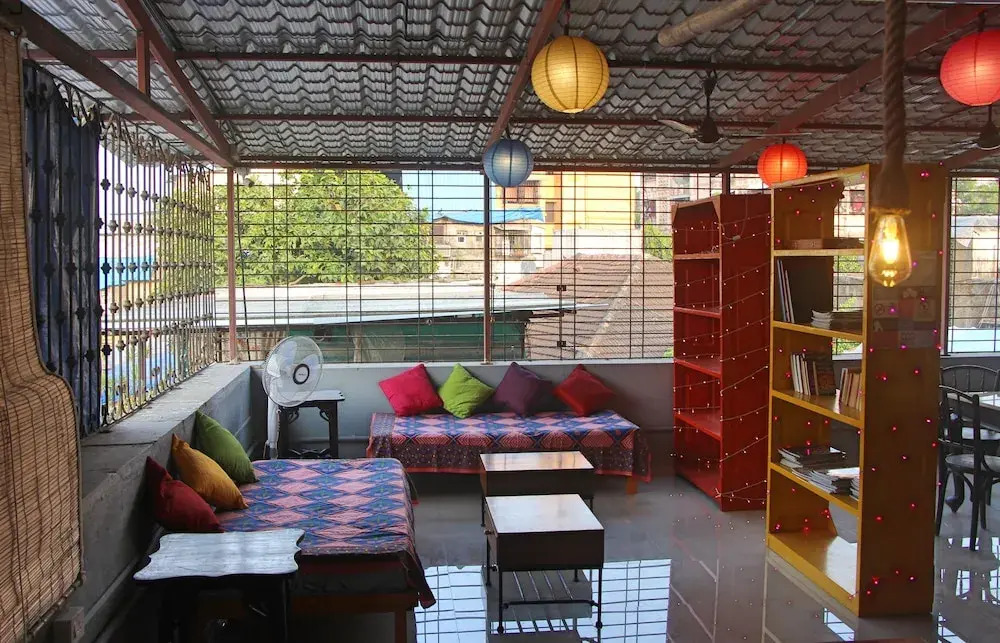 Cohostel