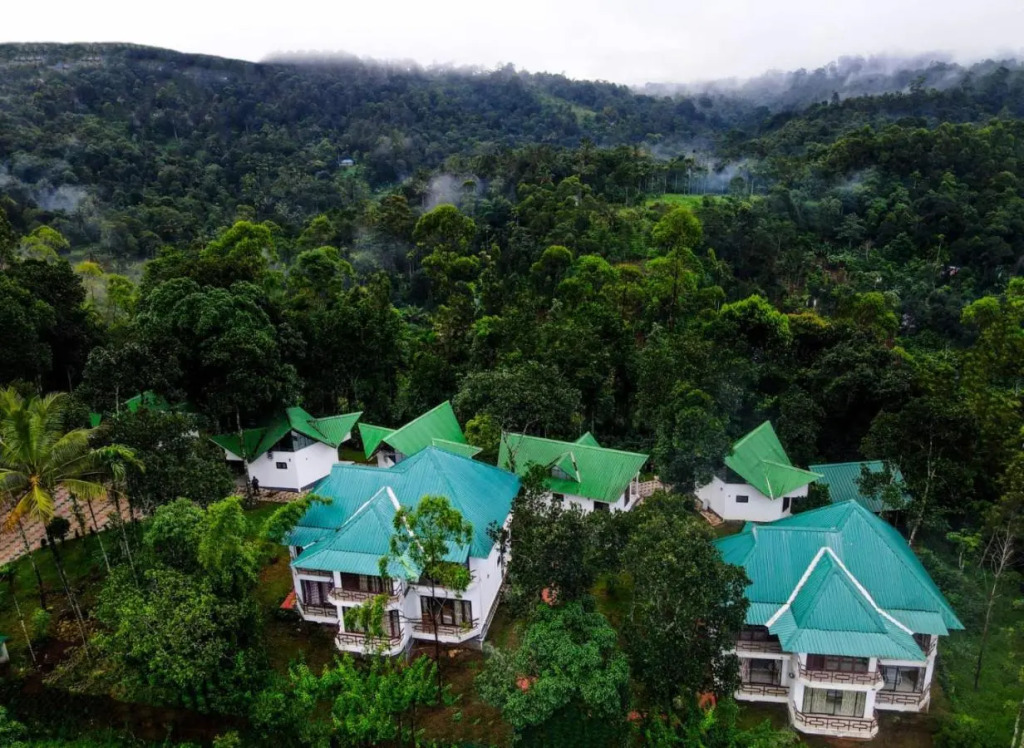 Misty Lake Resort