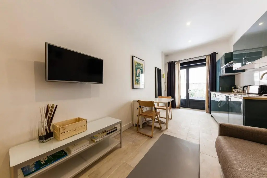 Chez Nous - 7 Appartements sur le Vieux Port