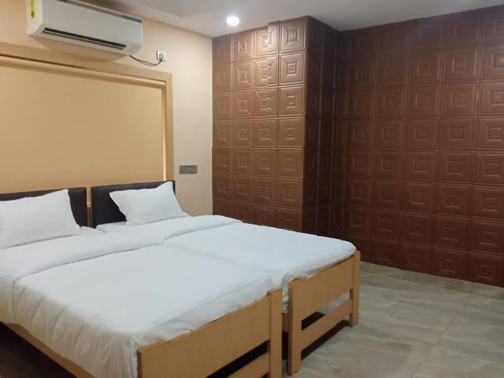 Soukyam Hotel