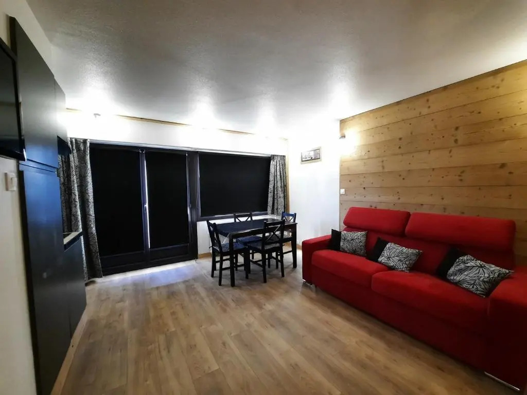 Appartement Les Menuires, 1 pièce, 4 personnes - FR-1-452-257