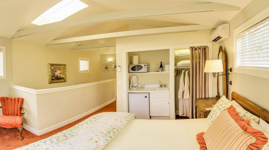 McCall House Boutique Hotel