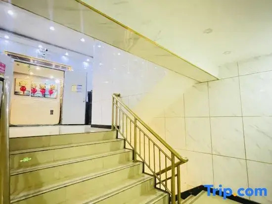 Urumqi Tianhe Hotel (Northwest Road Store)