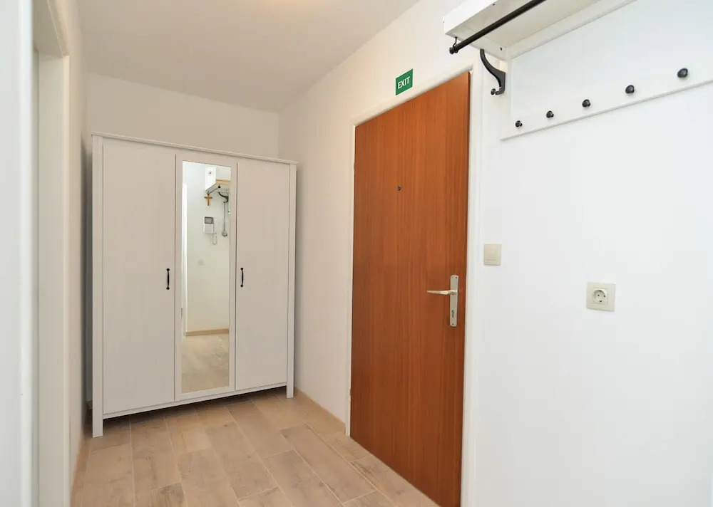 Apartment 1660