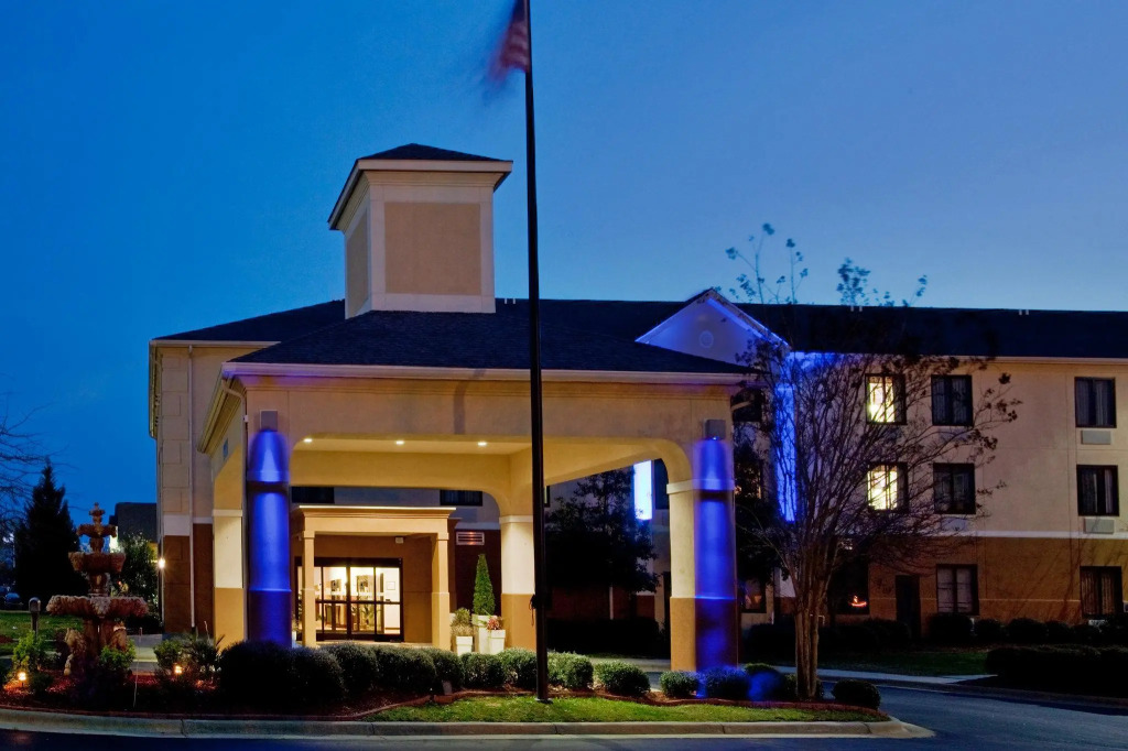 Holiday Inn Express Clayton Southeast Raleigh by IHG