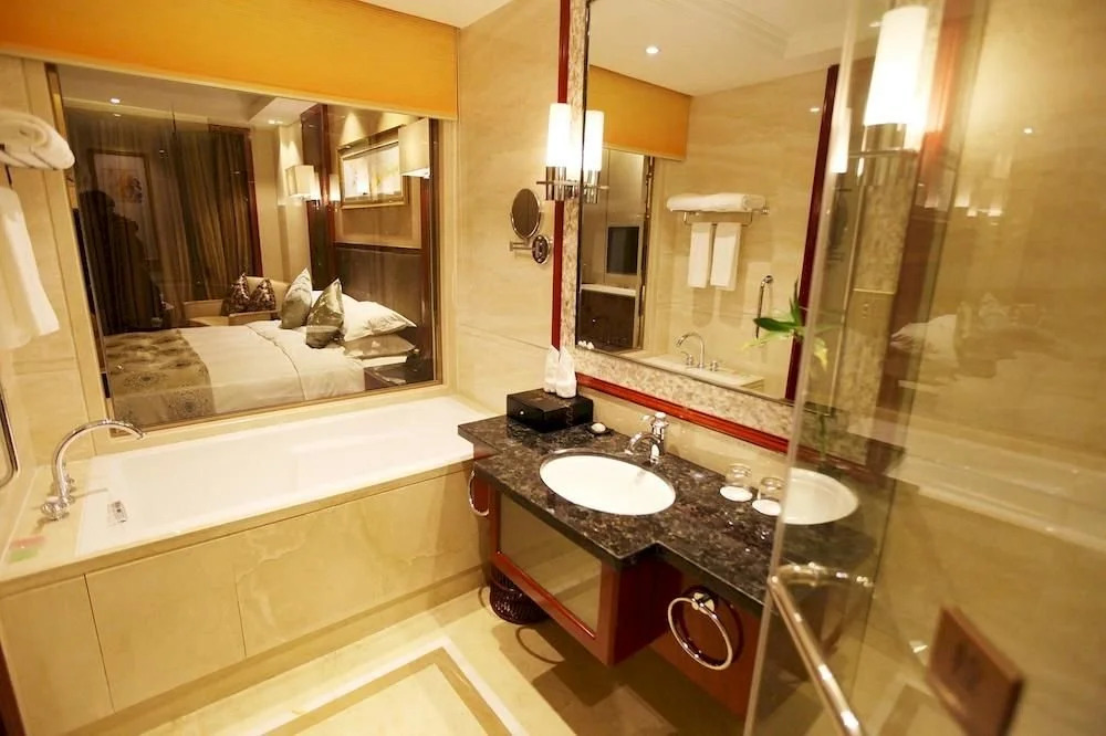 Planet International Hotel (Jingmen Duodao Wanda Branch)