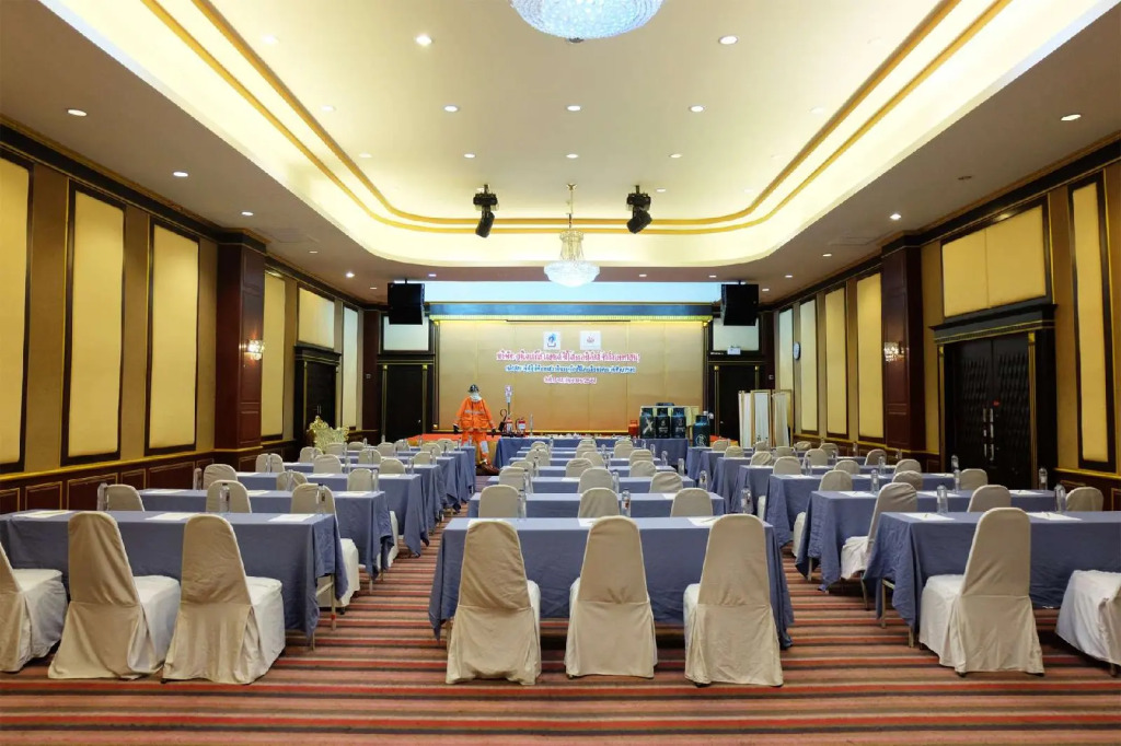 Grand Hill Resort and Spa