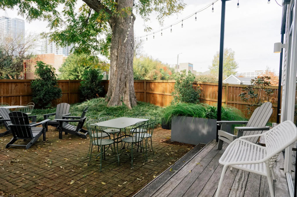Guest House Raleigh- Adults Only
