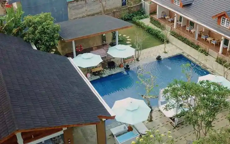 Harny's Garden Villa